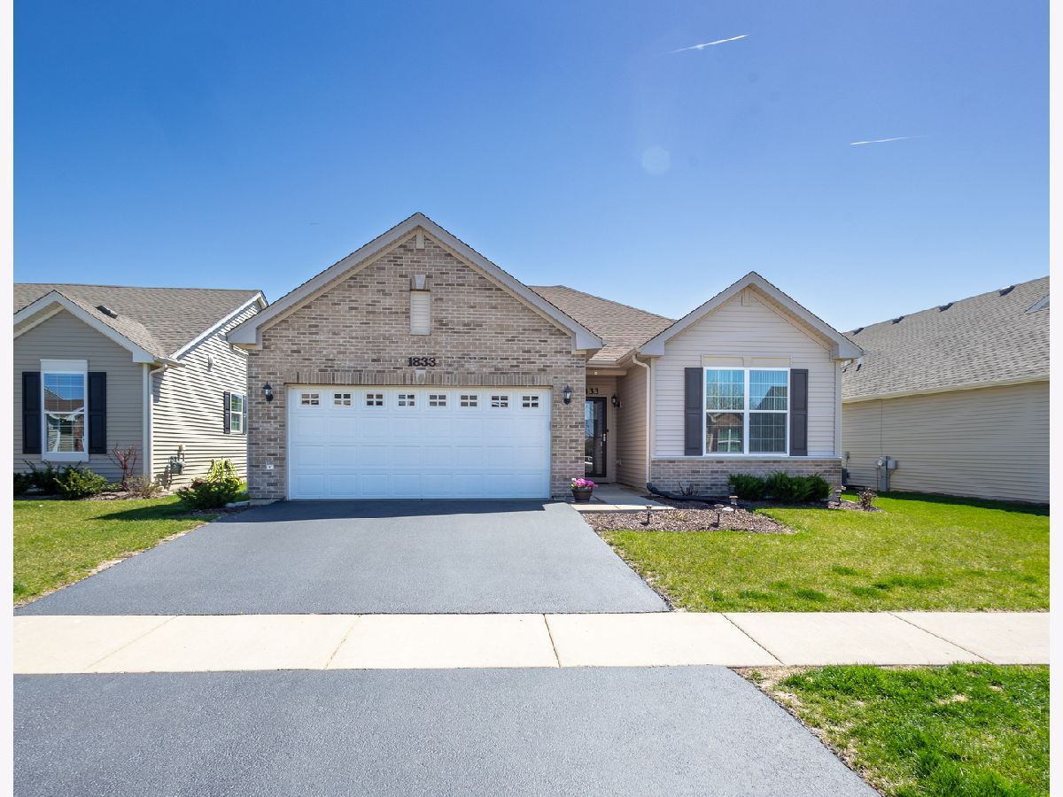 Homes Sold Andare At Remington Pointe North Volo Illinois, 1833 Alta