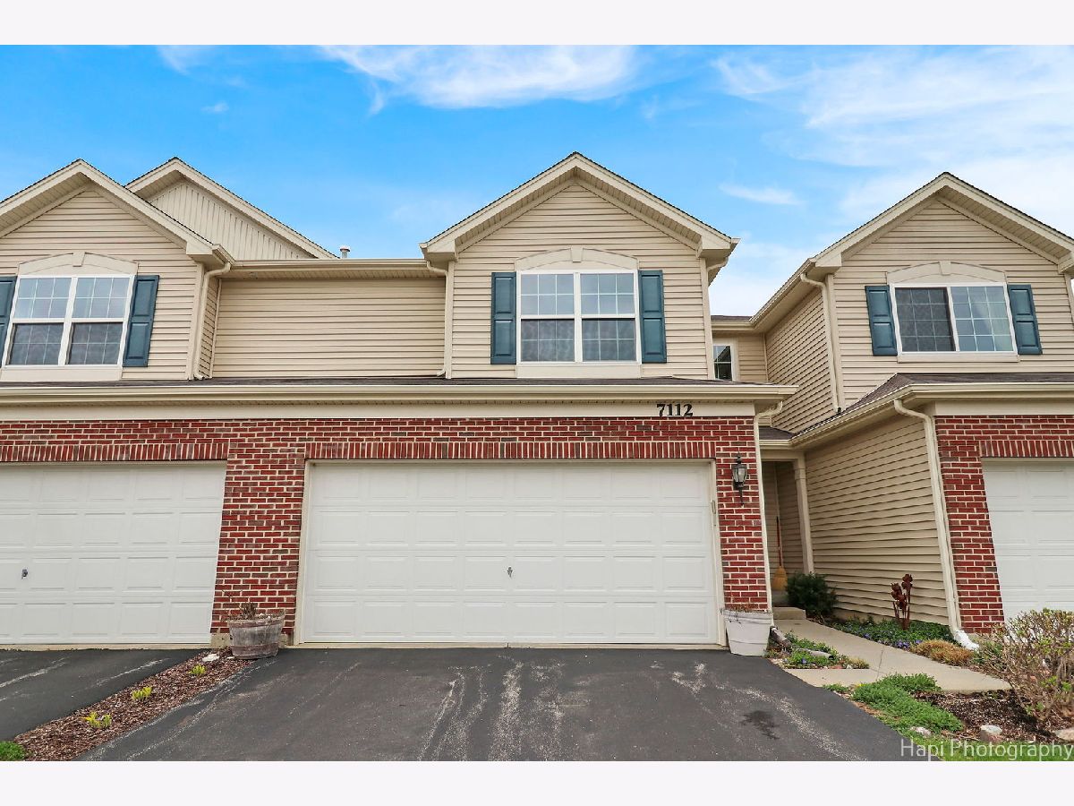 Townhomes Sold Country Club Hills Fox Lake Illinois, 7112 Country Club Hills