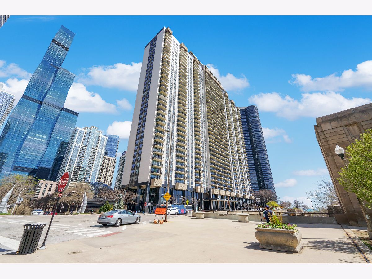 Condos & Townhomes Sold New Eastside Chicago Illinois, 400 Randolph