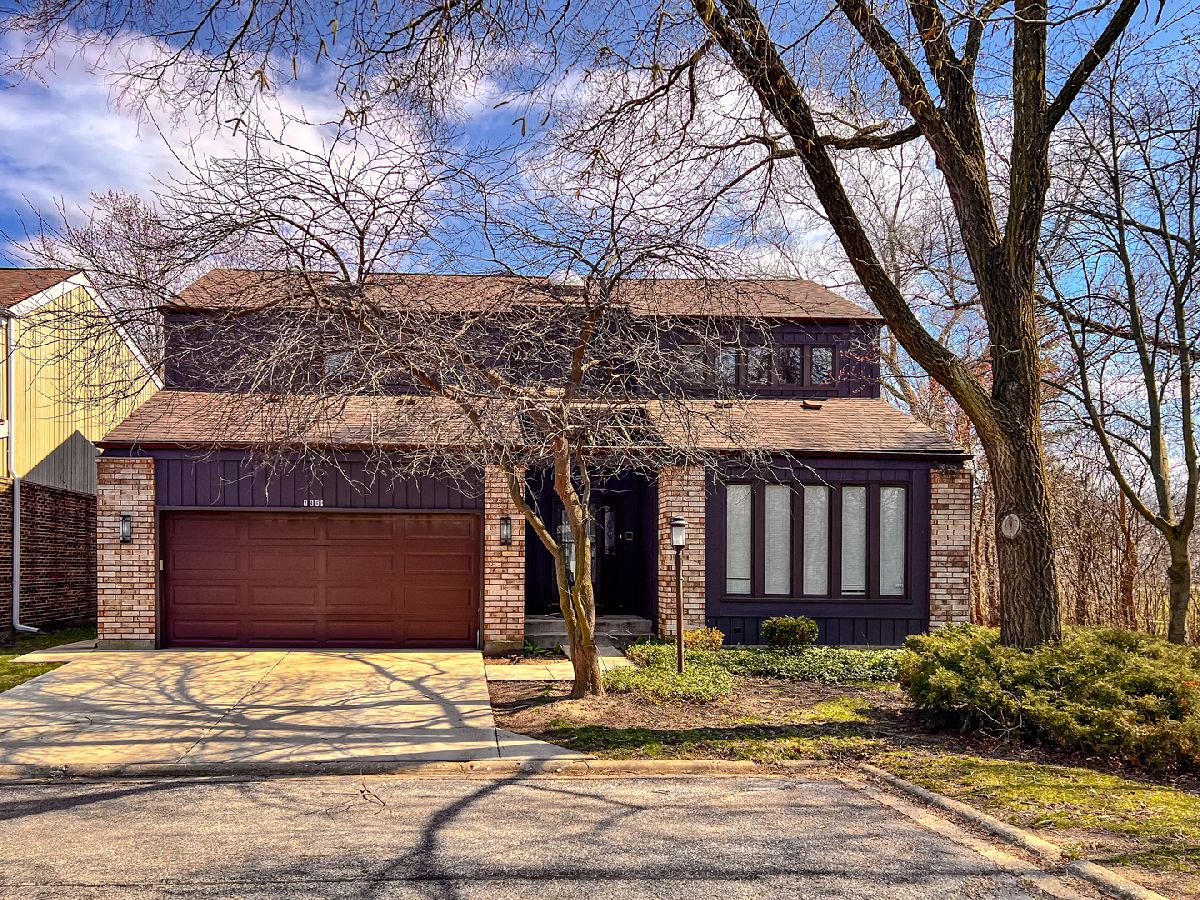 Homes & Condos & Townhomes Sold Cobblewood Northbrook Illinois, 2469 Cobblewood
