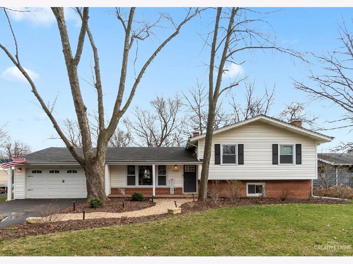 Homes Sold Glen Ellyn Woods Glen Ellyn Illinois, 23W115 Blackcherry