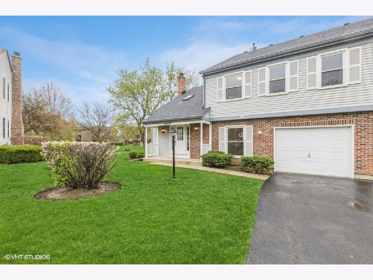 Townhomes & Condos & Homes Sold Woodcreek Huntley Illinois, 11727 Pine