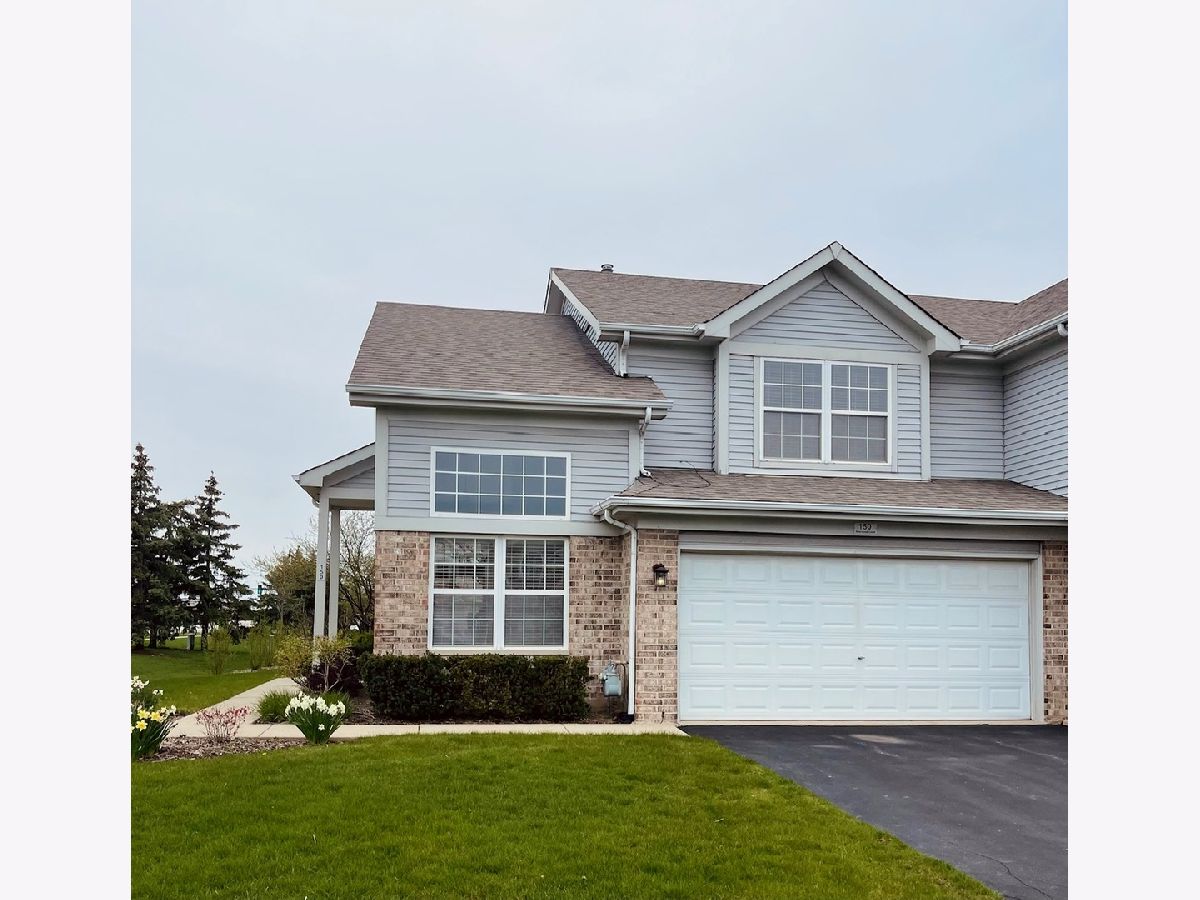 Townhomes & Condos Sold Pembroke Estates Roselle Illinois, 150 Sherwood