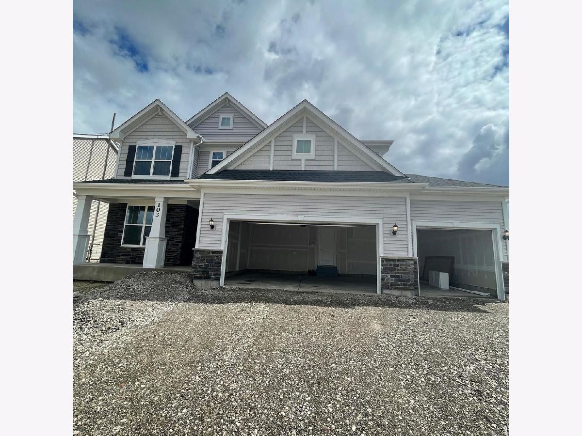 Homes Rented Westview Crossing In Algonquin Algonquin Illinois, 103 Ellis