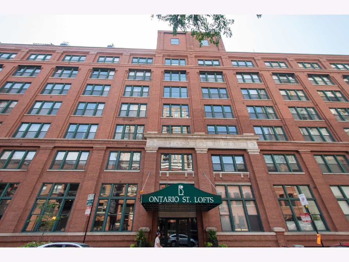 Condominiums Rented Ontario Street Lofts Chicago Illinois, 411 Ontario