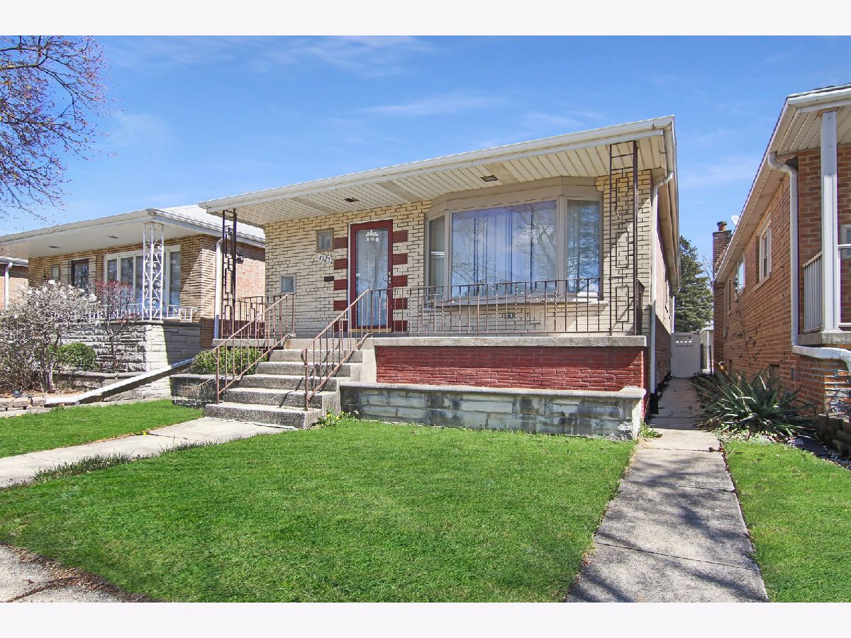 Rented Chicago Illinois, 4325 Kedvale
