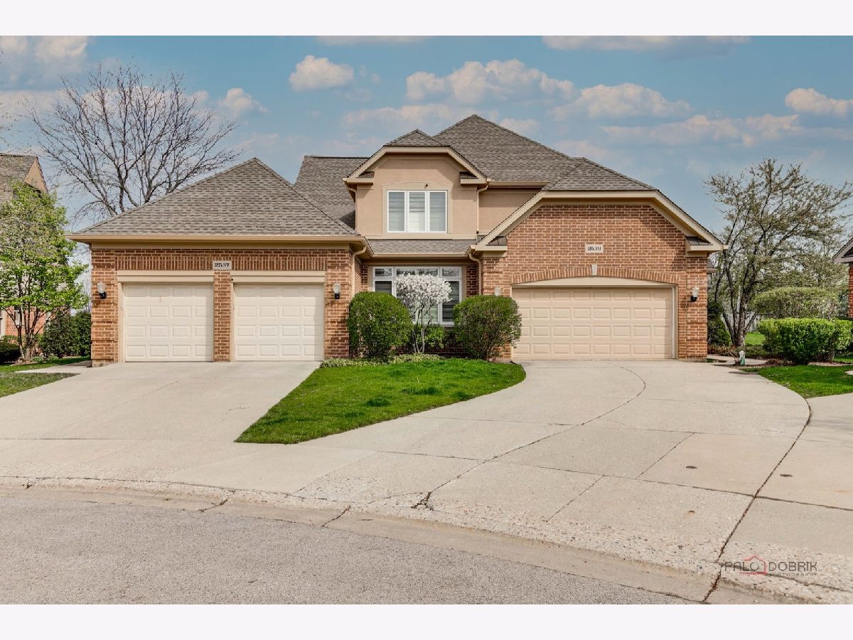 Townhomes & Homes Sold Cotswold Northbrook Illinois, 2539 Windrush