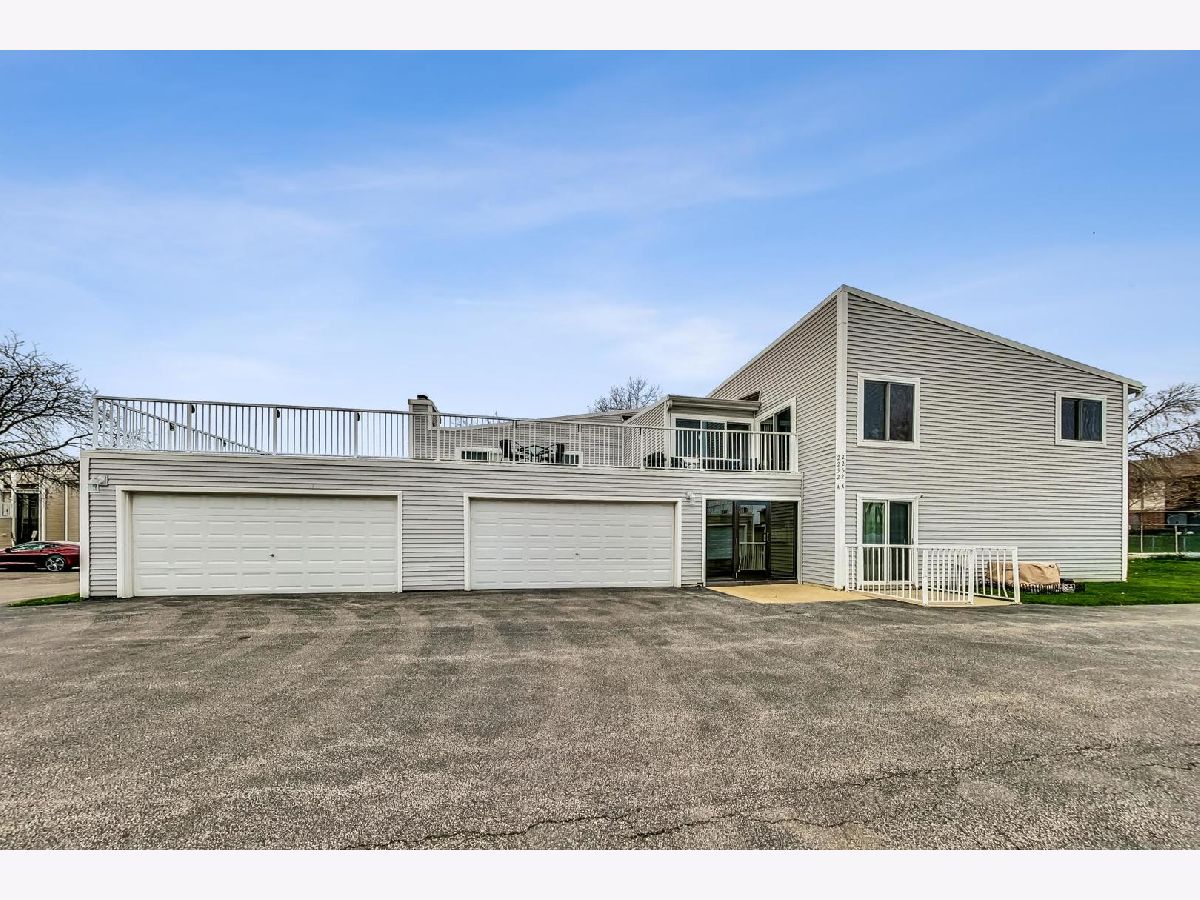 Condos & Townhomes Sold Whispering Pines Palatine Illinois, 2252 Baldwin