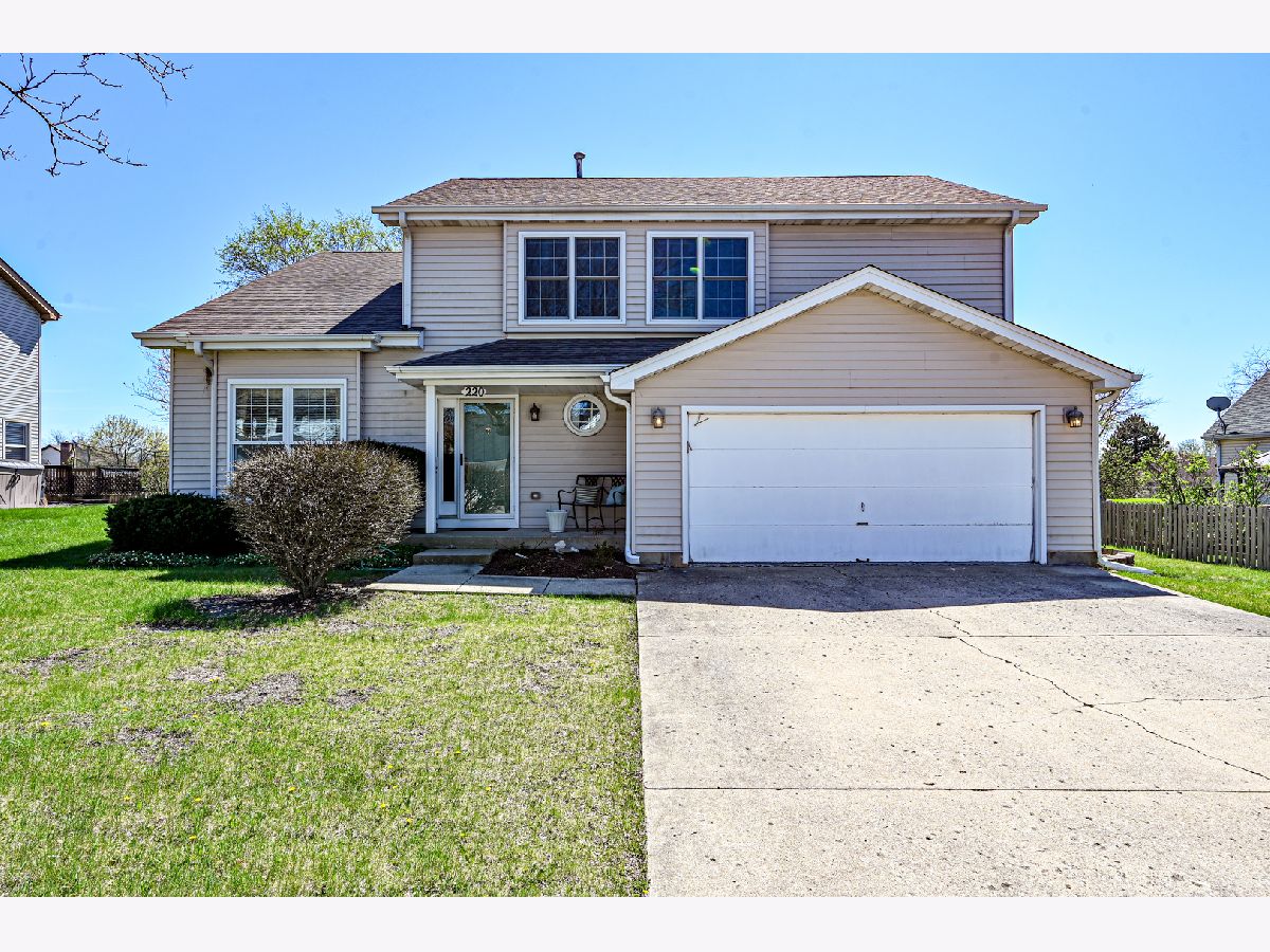 Homes Sold Cedar Creek Lake Zurich Illinois, 220 Thistle