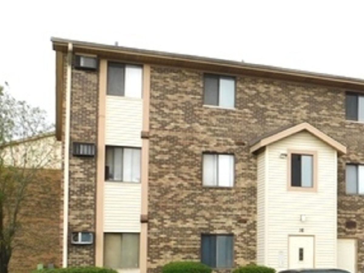Condominiums Sold Century Park Vernon Hills Illinois, 16 Echo