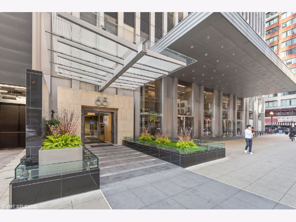  Sold Chicago Illinois, 65 Monroe