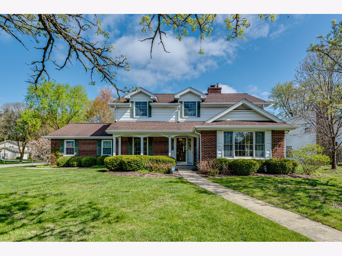 Homes Sold Surrey Hill St Charles Illinois, 501 Wing