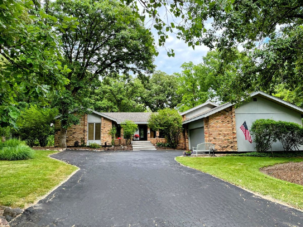 Homes Sold Vienna Woods Olympia Fields Illinois, 17 Danube