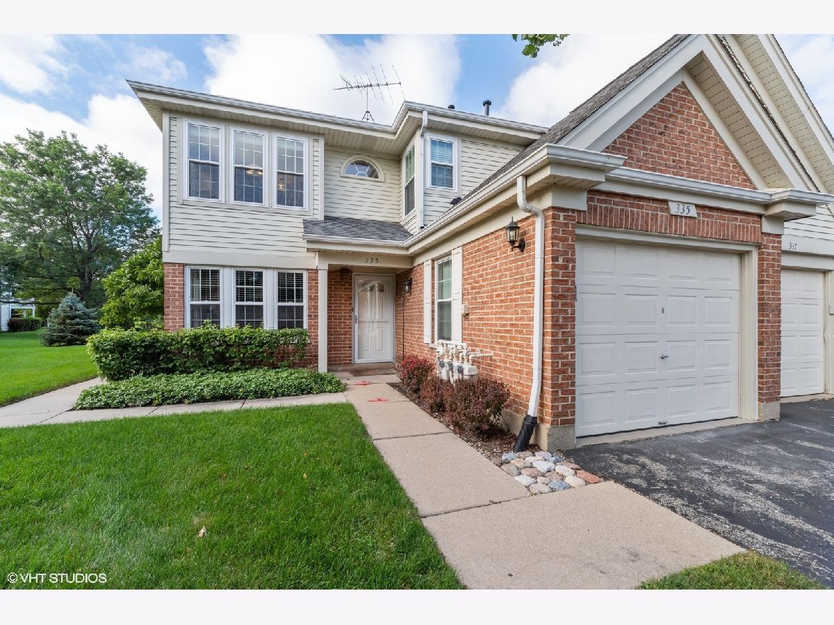 Homes & Townhomes & Condos Rented Old Farm Village Buffalo Grove Illinois, 335 Cobbler