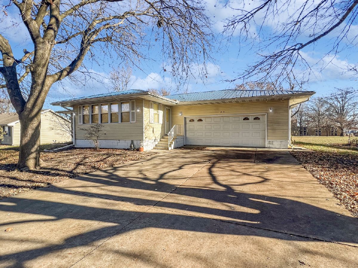  Sold Ludlow Illinois, 128 Poplar