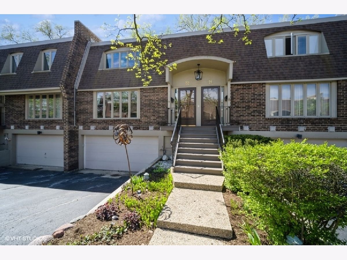 Townhomes Sold Wynmere Glenview Illinois, 921 Harlem