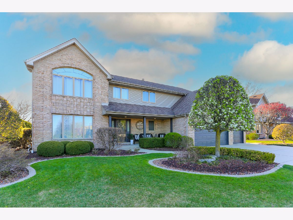 Homes & Condos & Townhomes Sold Radcliffe Place Tinley Park Illinois, 17706 Woburn