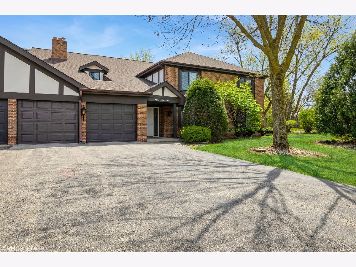 Condominiums & Homes Sold Villas Of Deer Creek Westmont Illinois, 5843 Doe