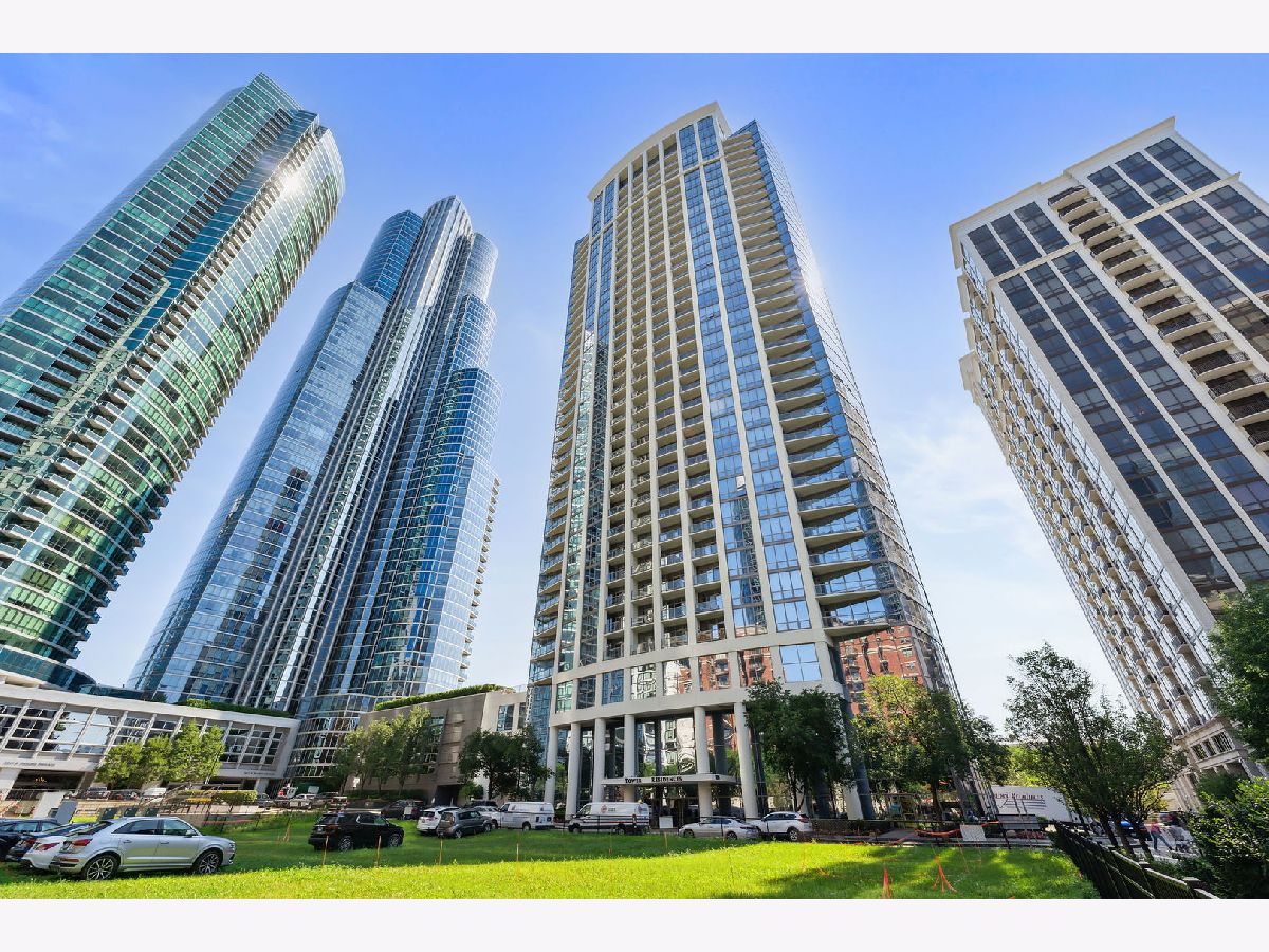 Condominiums Sold Museum Park Tower Iv Chicago Illinois, 1235 Prairie