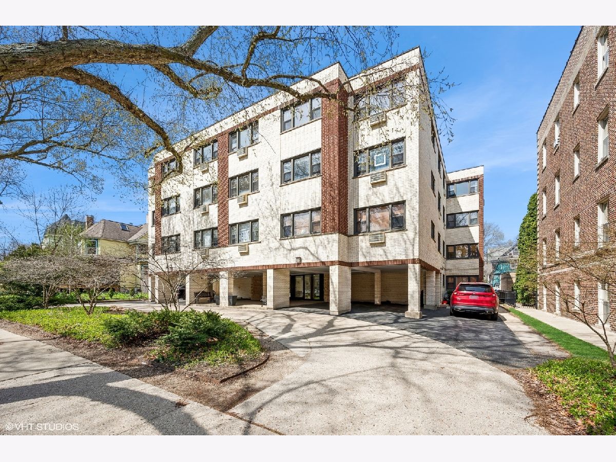 Condos & Townhomes Sold Reba Place Condominiums Evanston Illinois, 815 Reba
