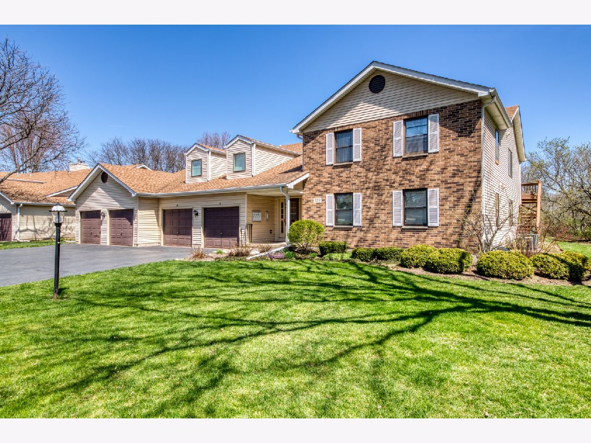 Homes & Condominiums Sold Country Meadows Crystal Lake Illinois, 329 Everett