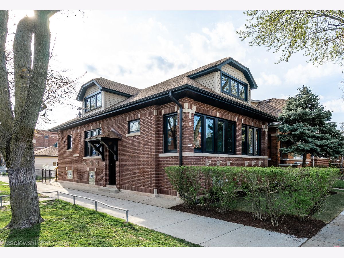 Homes & Condos & Townhomes Sold Old Irving Chicago Illinois, 3325 Kildare