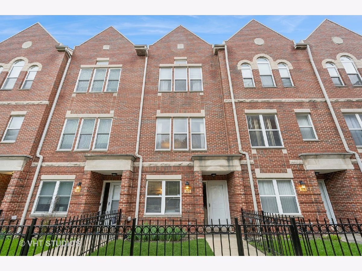 Condos & Townhomes & Homes Sold Renaissance Place Chicago Illinois, 5212 Berkeley