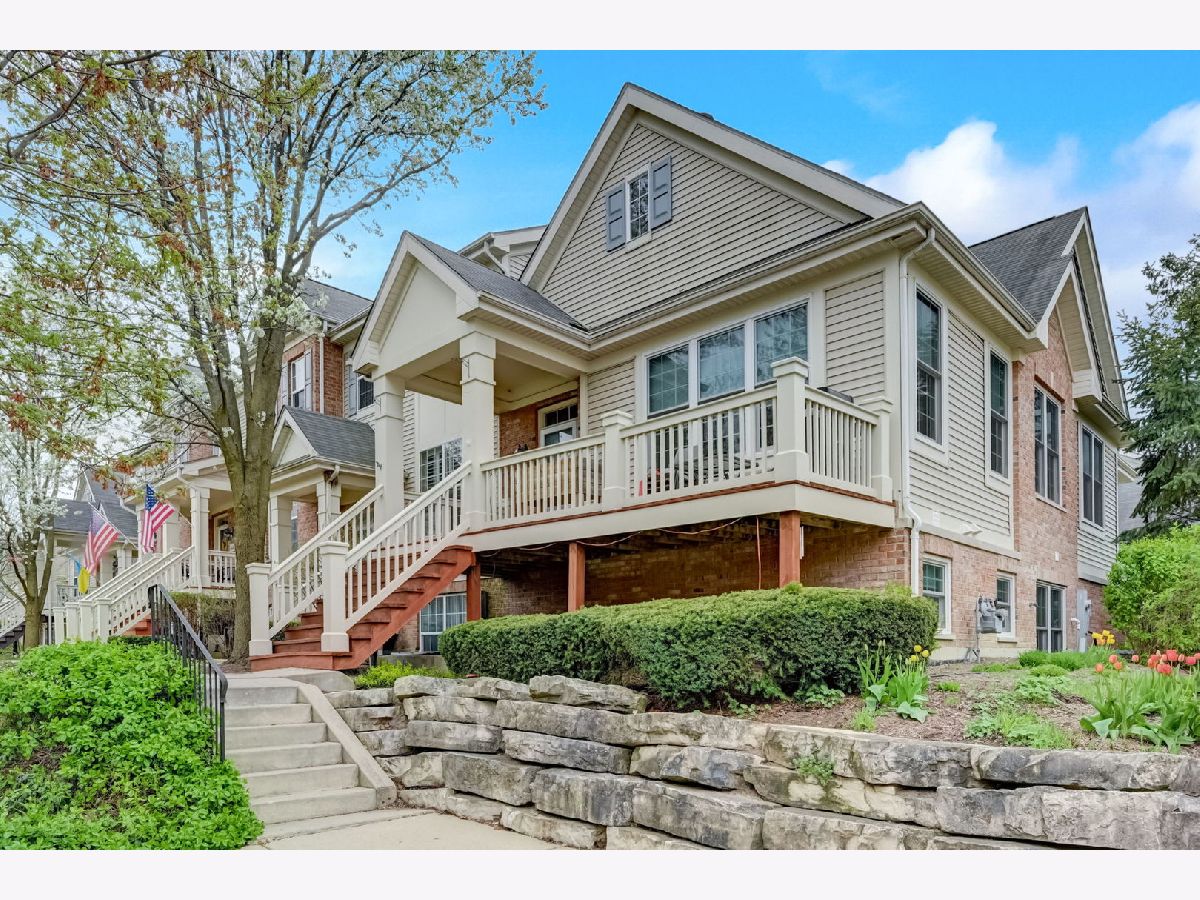 Townhomes Sold Asbury Place Bartlett Illinois, 440 Bradbury