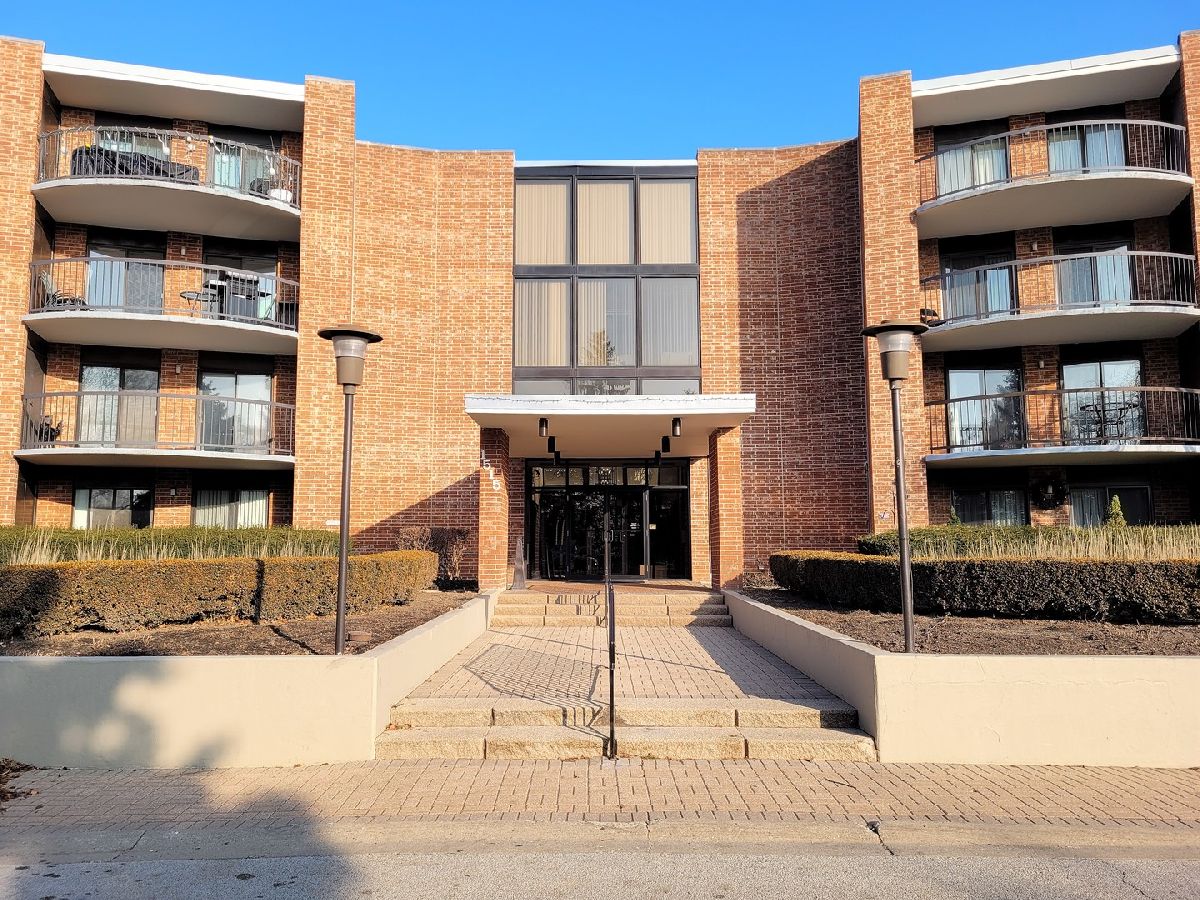 Condominiums Rented Dana Point Arlington Heights Illinois, 1515 Central