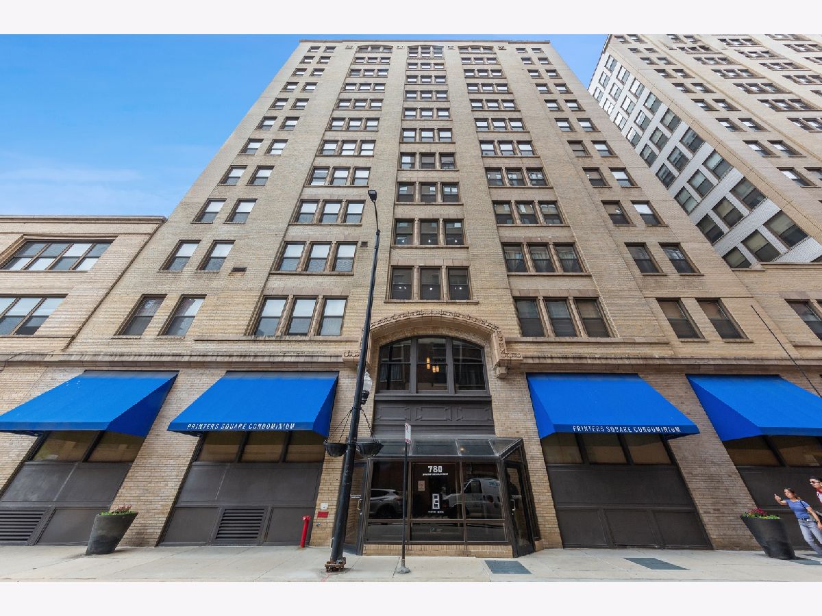 Condominiums Rented Printers Square Chicago Illinois, 780 Federal