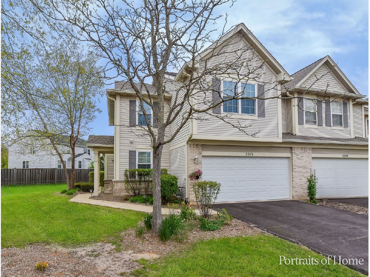 Townhomes Sold Wheatlands-summit Fields Aurora Illinois, 2213 Sunrise