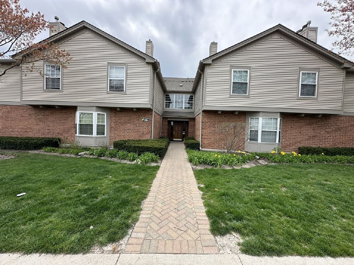 Condos & Townhomes Rented 12 Oaks At Schaumburg Schaumburg Illinois, 131 Kristin