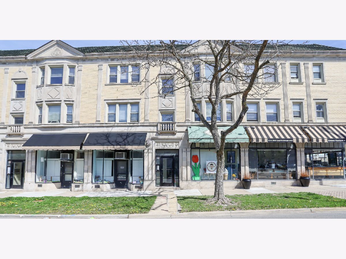 Homes & Condominiums Rented Indian Boundary Park Chicago Illinois, 2408 Lunt