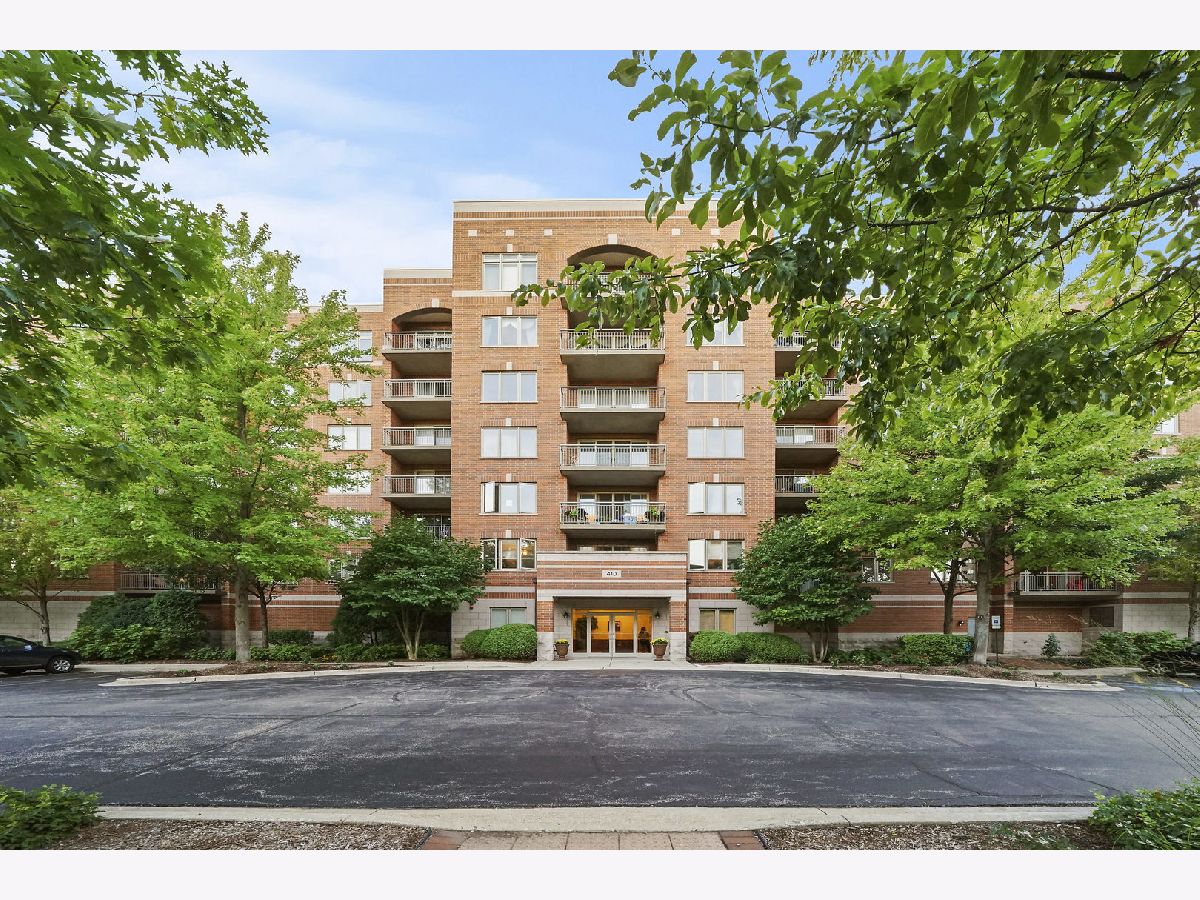 Condos & Townhomes Rented Stone Gate Des Plaines Illinois, 410 Western