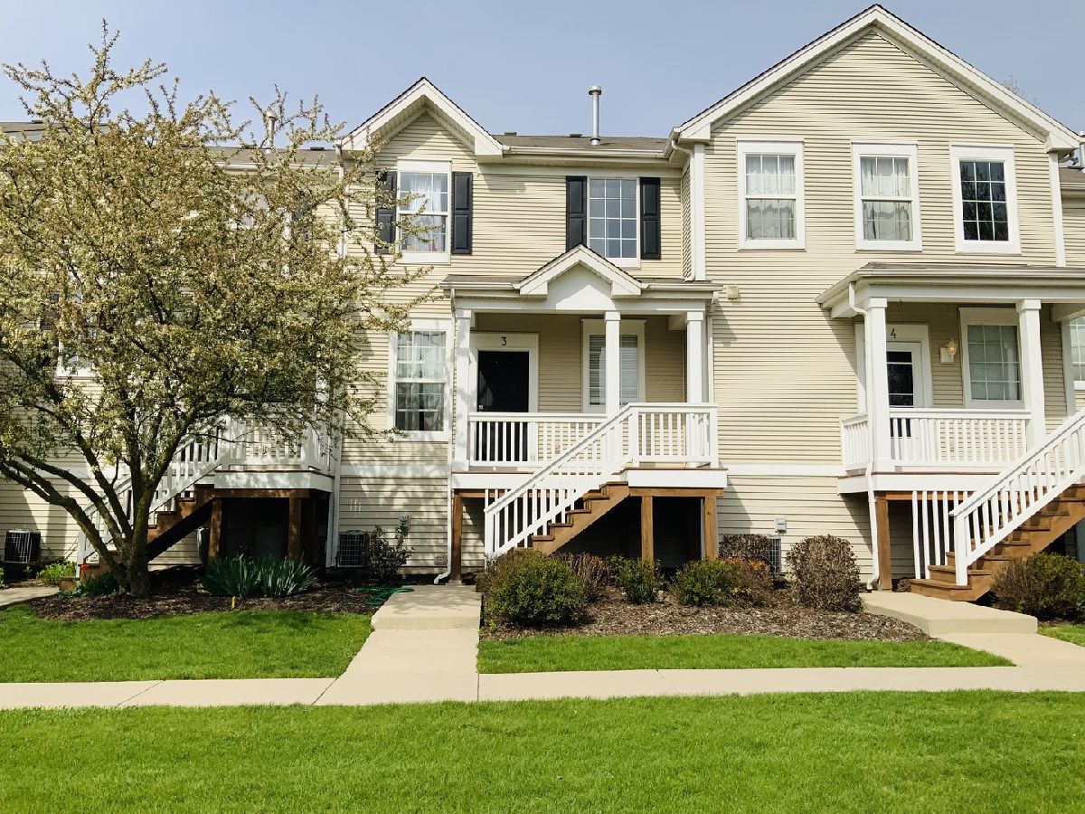 Townhomes & Condos Sold Summit Enclave Dekalb Illinois, 1464 Cambria
