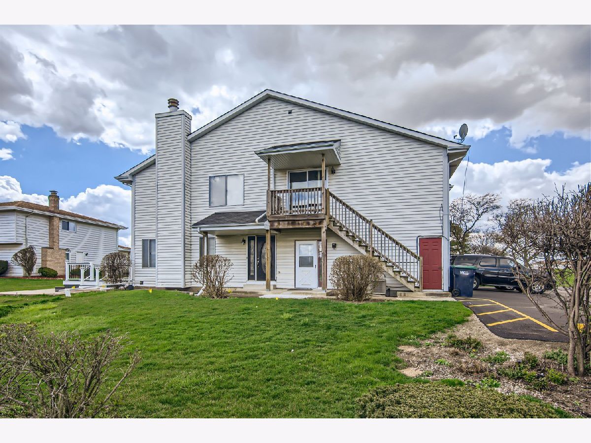 Homes & Townhomes & Condos Rented Creekside Matteson Illinois, 103 Red Barn