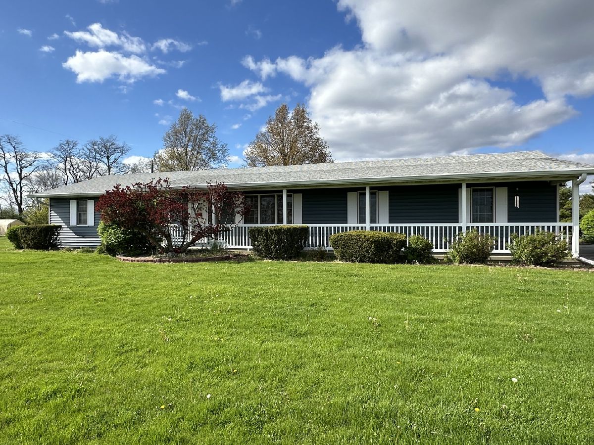 Homes Sold Hickory Manor Clinton Illinois, 5015 Birch