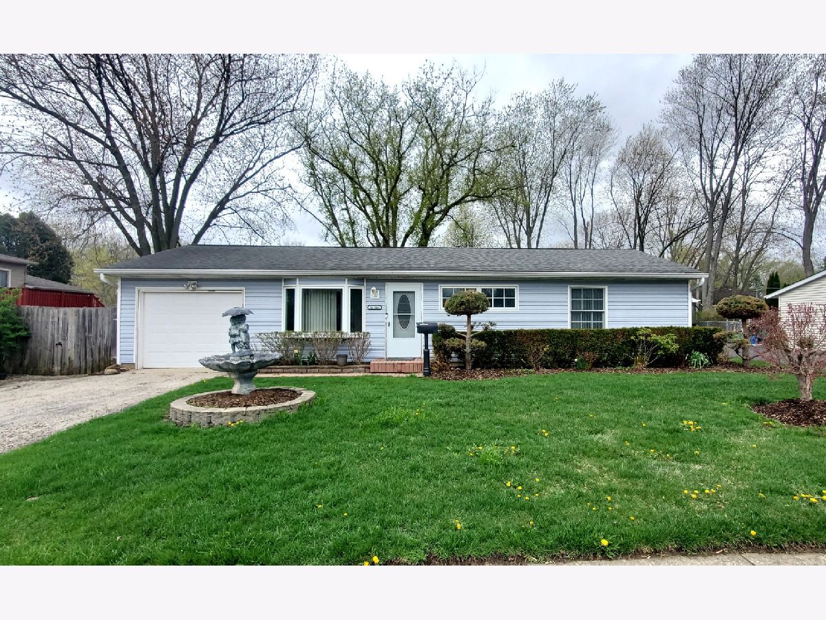 Homes Rented Grandwood Park Gurnee Illinois, 36546 Traer