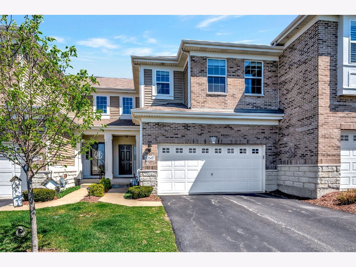 Townhomes Sold Sheffield Square Orland Park Illinois, 10647 154th