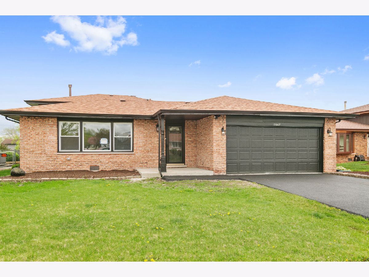 Homes Sold Merrion Country Club Hills Illinois, 17643 Oakwood