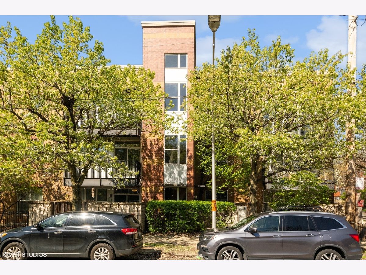 Condominiums Sold West Haven Chicago Illinois, 120 Leavitt