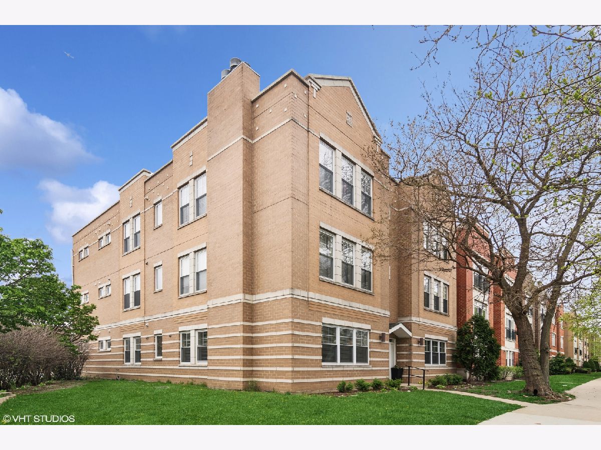 Condominiums Sold Palmer Pointe Chicago Illinois, 2134 Natchez