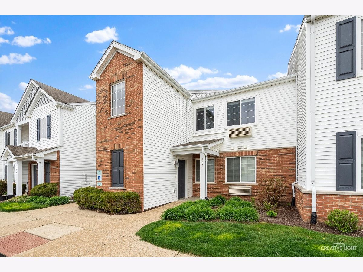 Bristol Bay Yorkville IL, Condos & Townhomes & Homes For Sale & For Rent Sadie Winter Dana Cohen