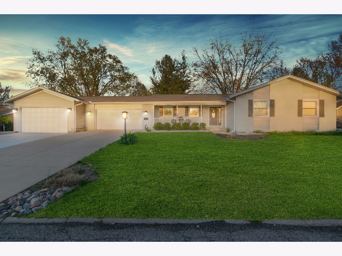 Homes Sold Ridgemont Normal Illinois, 10 Thomas
