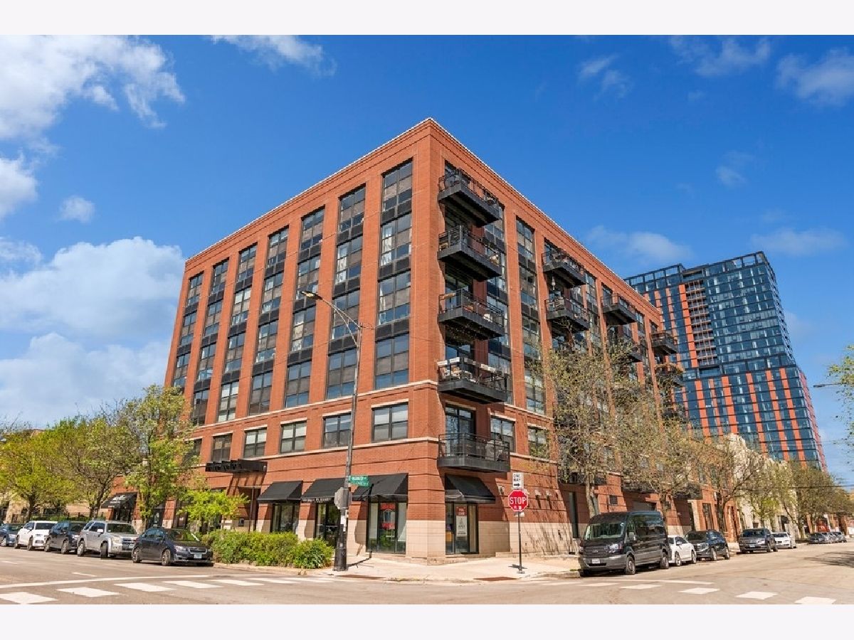 Condos & Townhomes Sold Westgate Terrace Chicago Illinois, 1260 Washington