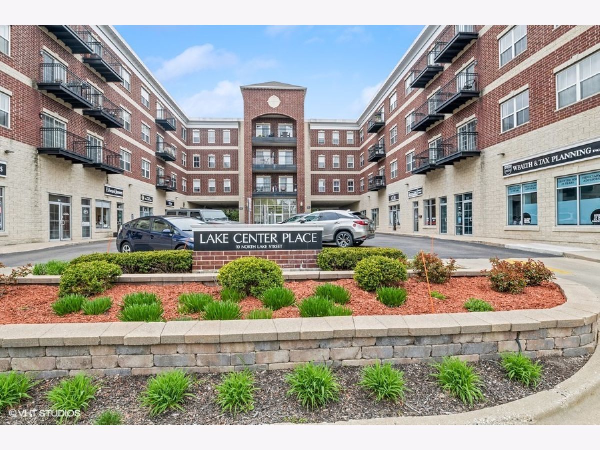 Condominiums Sold Lake Center Place Grayslake Illinois, 10 Lake
