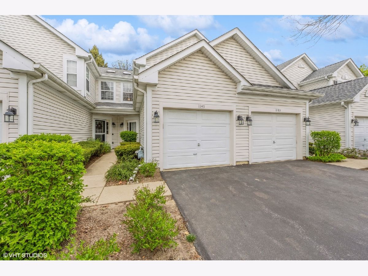 Townhomes & Condos Sold North Star Lake In The Hills Illinois, 1141 Heartland Gate