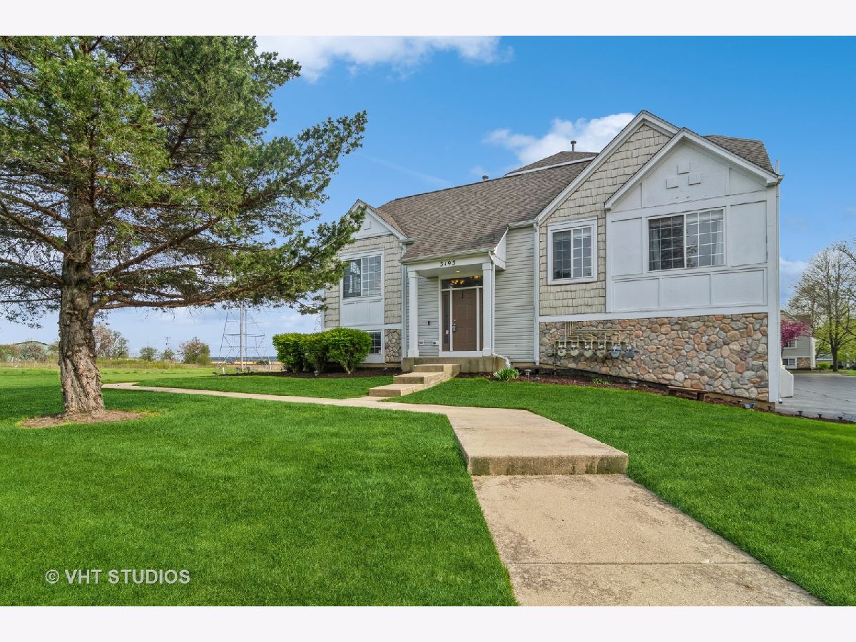 Townhomes Sold Coves Of Harbor Springs Aurora Illinois, 3193 Teal Bay