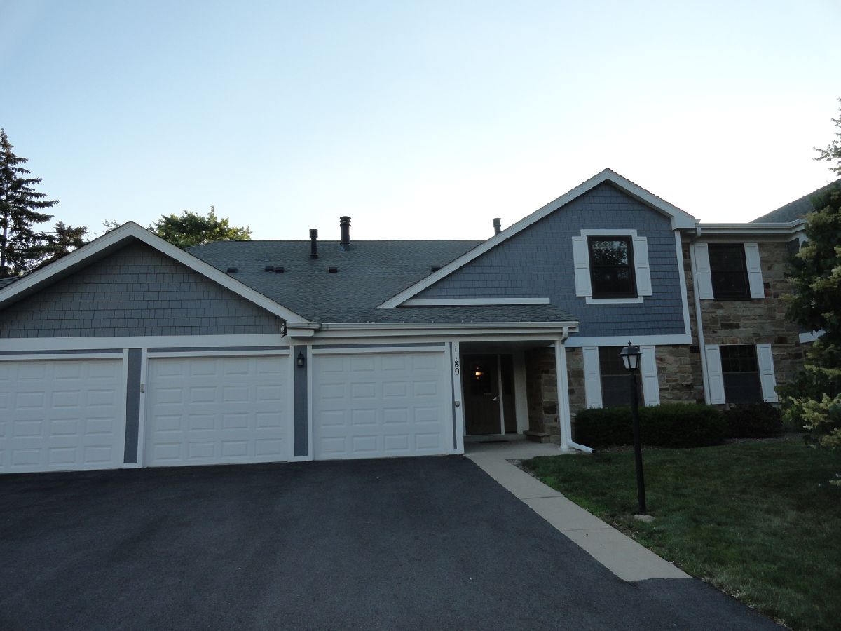 Condos & Townhomes Rented Lexington Commons Wheeling Illinois, 1180 Silverwood