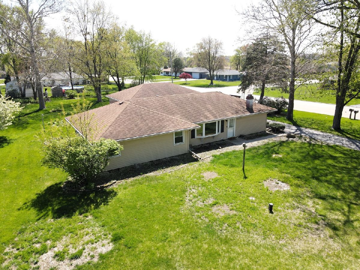 Homes & Condos & Townhomes Sold Lily Cache Plainfield Illinois, 23559 Grinton